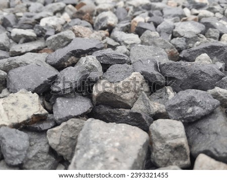 Basecourse stone as the top layer of road pavement
Basecourse for asphalting 
