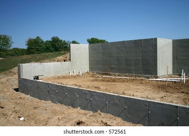 Basement Walls Foundation New Home Stock Photo 572561 | Shutterstock