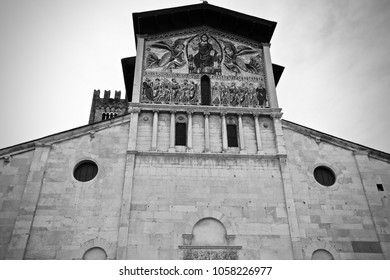 The Basilica of San Frediano, Lucca, Italy.