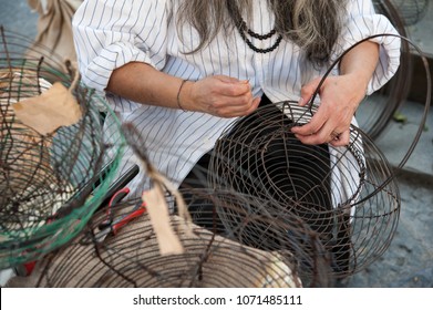 Basket weaving using thin iron yarn 