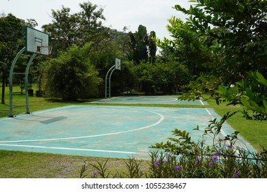 Basketball Court Public Park Bangkokthailand Stock Photo 1055238467 ...