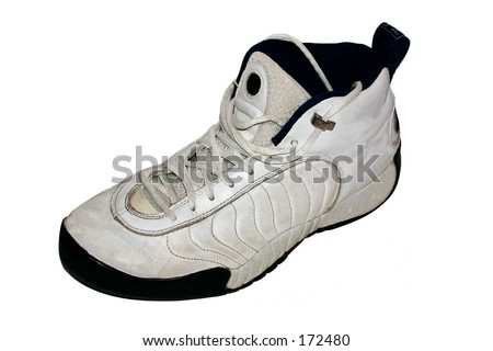 Basketball shoe