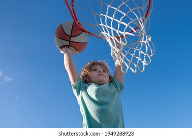 kids dunking