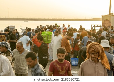 Basra, Iraq - July 11, 2022: Photo Of Arabian People In The Traditional Fish Market