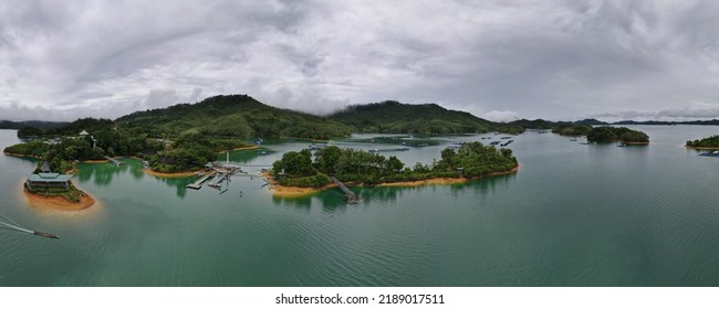 Batang Ai Dam Sarawak Borneo Malaysia Stock Photo 2189017511 | Shutterstock