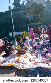 Batasia Loop, Darjeeling, 2 Jan 2019: Shopkeepers With Their Little Makeshift Stalls On The Railway Lines, Wrap Up Their Business With Great Agility And Speed As The Toy Train Arrives.