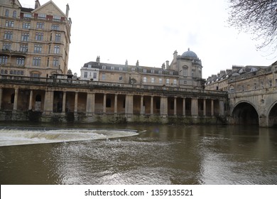 Bath, Pulteney Bridge, England,  March 2019 - Designed By Robert Adam In Palladian Style And Having Shops Across The Full Span On Both Sides.