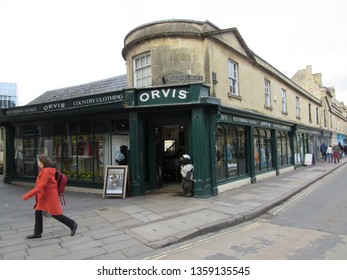 Bath, Pulteney Bridge, England,  March 2019 - Designed By Robert Adam In Palladian Style And Having Shops Across The Full Span On Both Sides.