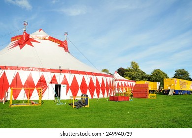 506 Circus tent field Images, Stock Photos & Vectors | Shutterstock