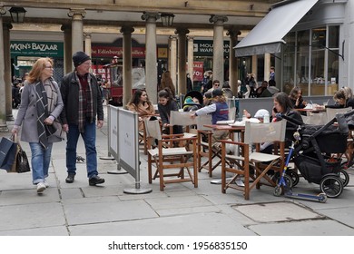 Bath, UK - April 12, 2021: People Dine Out Alfresco After The Government Lifts Some Covid 19 Lockdown Restrictions.