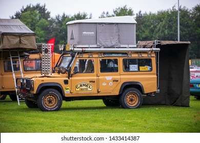 Camel Trophy Imagenes Fotos De Stock Y Vectores Shutterstock