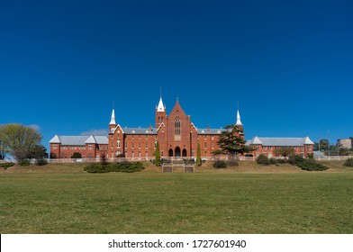 Bathurst, Australia - September 27, 2015:  St Stanislaus Roman Catholic Secondary Day And Boarding School For Boys, In Bathurst. St Stanislaus College Building