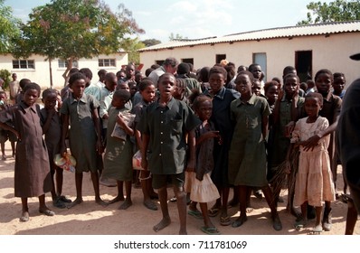 BATOKA, ZAMBIA - MAY 30: School With Students On 30 May 2002 At Batoka. Education In Africa Is Improving Slowly With Schools At Every Bigger Settlement.