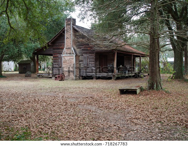 Baton Rouge Louisiana Usa 2019 Cabin Stock Photo Edit Now 718267783