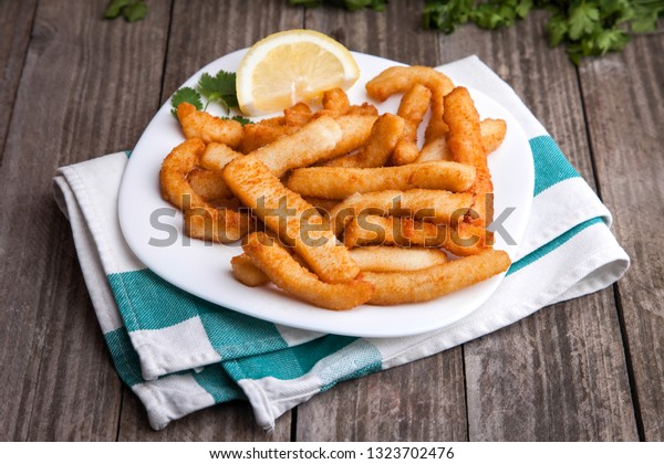 Battered Fried Squid Strips Foto de stock 1323702476 | Shutterstock