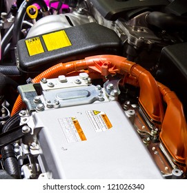 Battery And Hybrid Engine