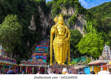 3,633 Batu Caves Golden Statue Images, Stock Photos & Vectors ...