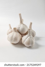 [ Bawang Putih ] Garlic On A Clean And Bright White Background