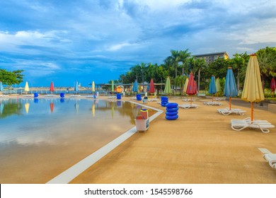 Beach By The Public Pool At Darwin Waterfront - Darwin Australia 30.10.2019