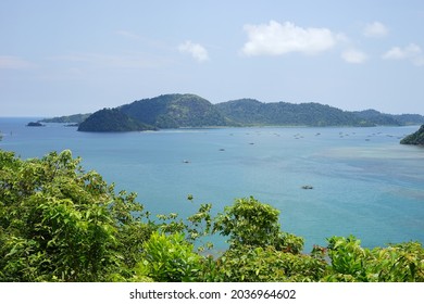 A beach called Mandeh, one of Indonesian archipelagoes. 