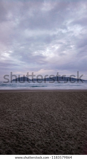 Beach Fog Day Beachs Cellphone Wallpaper Stock Photo Edit Now 1183579864