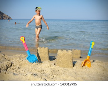 Beach Fun Stock Photo 143012935 Shutterstock