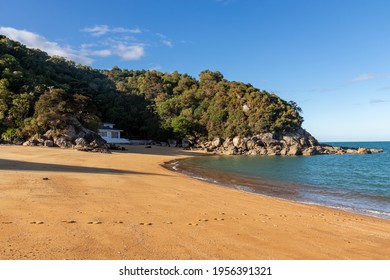 Beach At Kaiteriteri - New Zealand