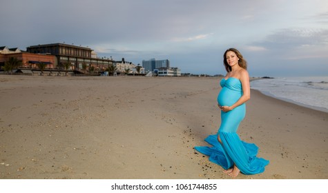 Beach Maternity Photoshoot