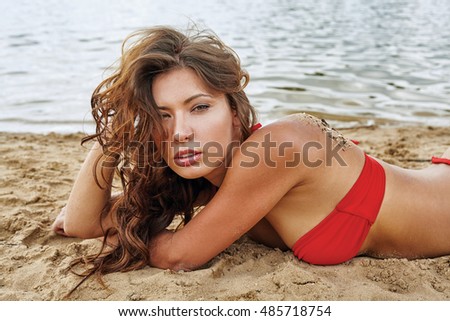 Beach model photo