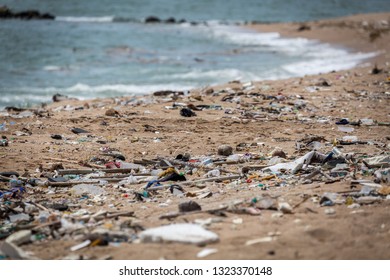 22,515 Plastic recycling into sand Images, Stock Photos & Vectors ...