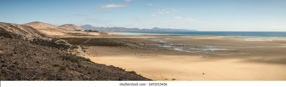 Beach Of Sotavento, Surfers Paradise