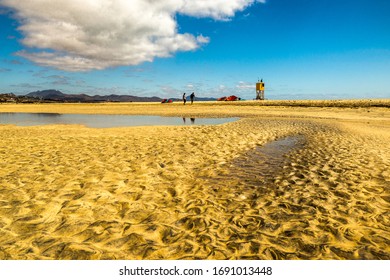 Beach Of Sotavento, Surfers Paradise