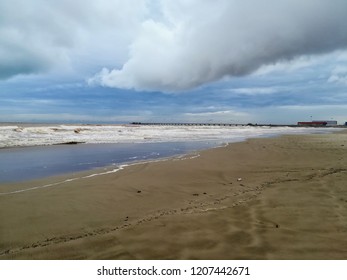 Beach with strong waves 