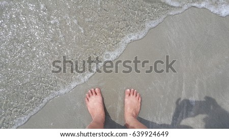 Beach with waves,Stroll on the beach
