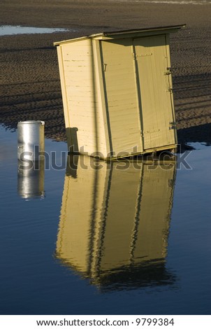 beachcabin in the water