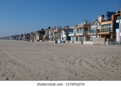 Beachfront Homes Along The Pacific Ocean In Newport Beach, CA 