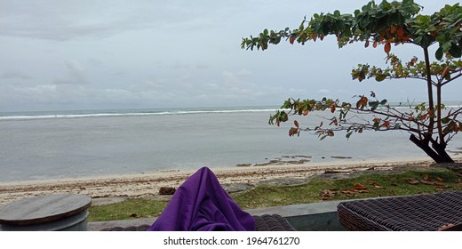 Beachside Sumatra Surf, Krui, West Lampung, Indonesia