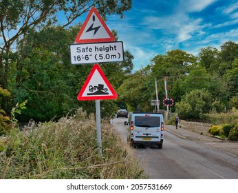 Level Crossing Uk Images Stock Photos Vectors Shutterstock