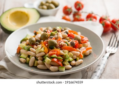 beans salad with avocado tomatoes olivesand capsicum