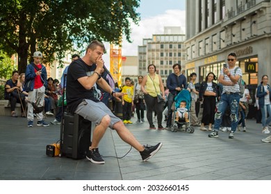 Beatboxing in Leicester Square, London, August 2017