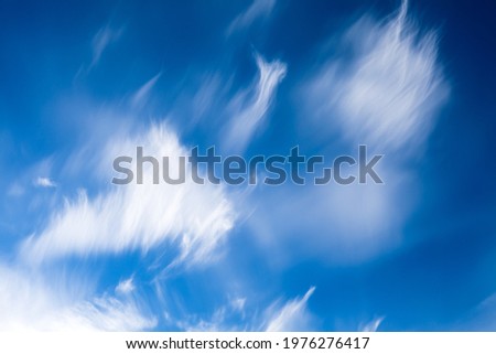 beatiful blue skye with decent clouds
