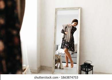 Model changing room