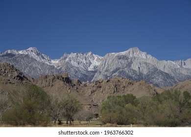 A Beautifshot Of Mount Whitney In US Under The Blue Sky