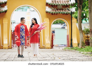 249 Just married indian couple Images, Stock Photos & Vectors ...