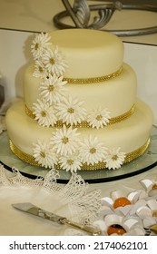 Beautiful 25th wedding anniversary cake - Shutterstock ID 2174062101