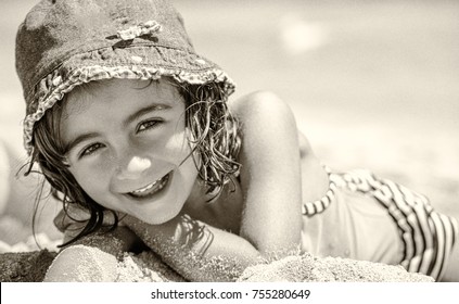 Beautiful 5 Years Old Girl Laying Stock Photo 755280649 | Shutterstock