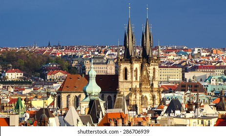 Beautiful Aerial View Of Prague (Czech Republic) In The Sunset. The Cathedral.  One The Most Famous Touristic Destinations In Central And Eastern Europe.