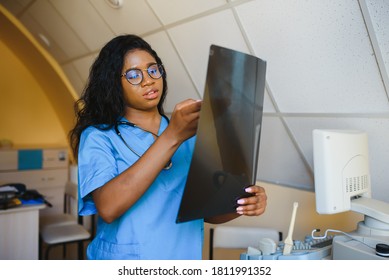 Beautiful African American Healthcare Worker With X-ray, Medical International Concept, Black Doctor Thinking, Modern Student