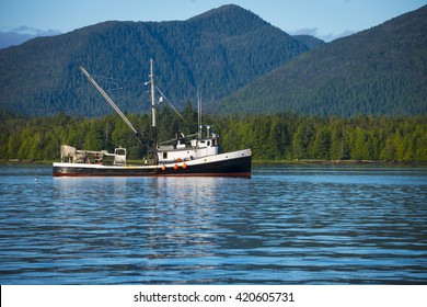 Beautiful Alaskan Fishing Boat Out On Stock Photo 420605731 | Shutterstock