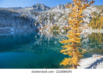 Beautiful Alpine Lakes Wilderness Area  In Washington, USA